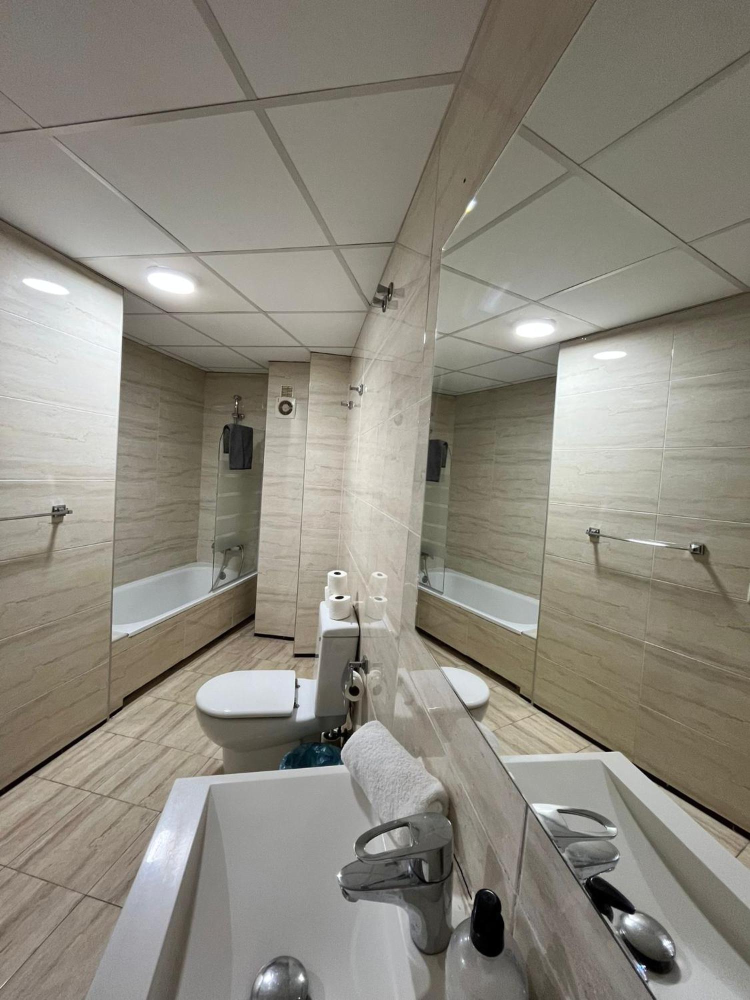 El Torcal Luxury Apartment With Free Parking Малага Екстериор снимка